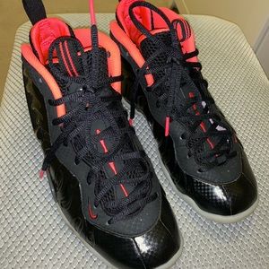 NIKE
AIR FOAMPOSITE PRO PRM